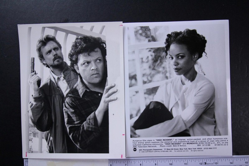 LOT: 48 1980s TV/MOVIE PRESS 7 x 9 PHOTOS as seen in my 24 Photos (id5179)