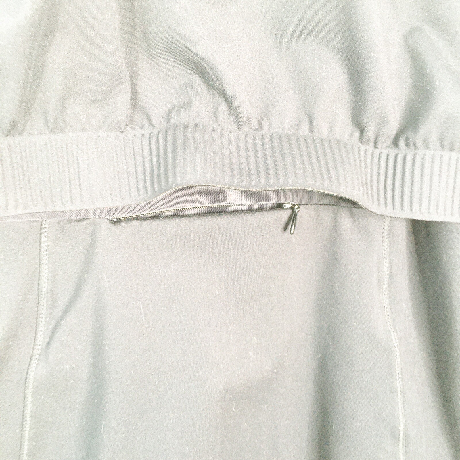 fabletics Medium Trinity Cold Weather Performance… - image 5