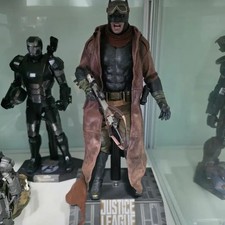 Hot Toys Justice League Nightmare Batman Figure (Boxless)