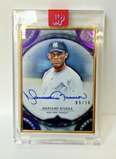 Mariano Rivera 2022 Topps Transcendent Gold Autograph Issue Purple /10. #TCA-MR