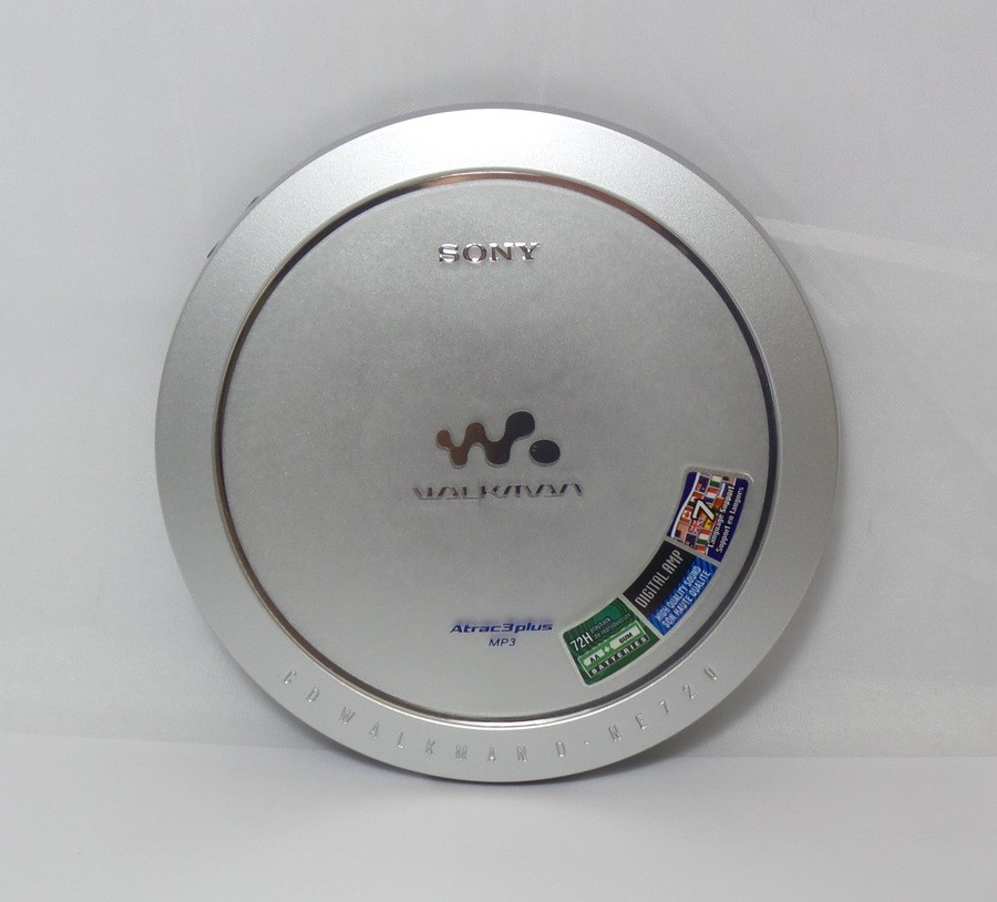 Sony ATRAC/MP3 CD Walkman - Portable CD Player (D-NE720/SM
