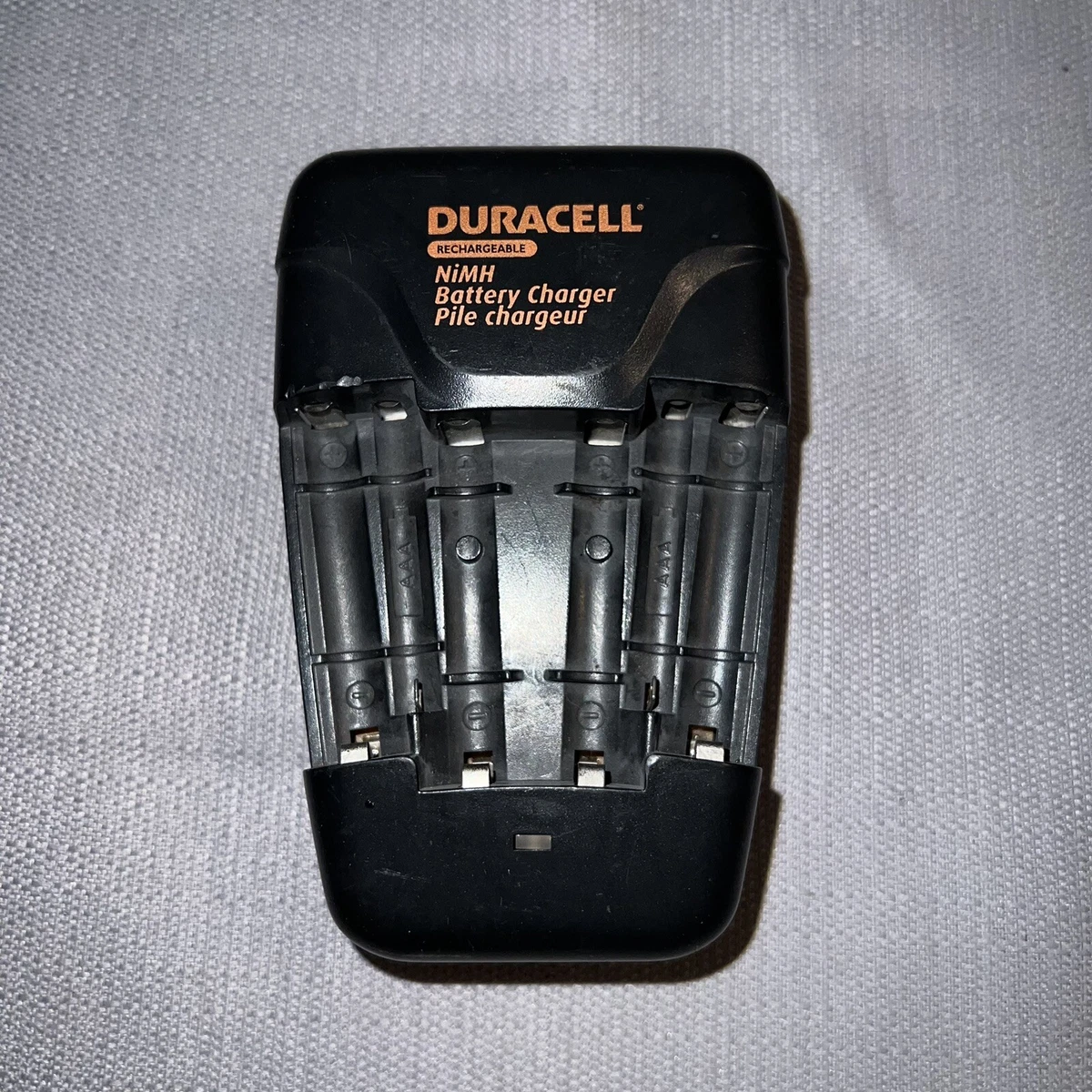 DURACELL NIMH CLASS Battery Charger Rechargeable AA CEF14NC, 51 OFF