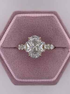 Lab Grown UNIQUE STYLE 2.50 Carat E Color VVS2 Clarity Oval Cut Diamond Ring