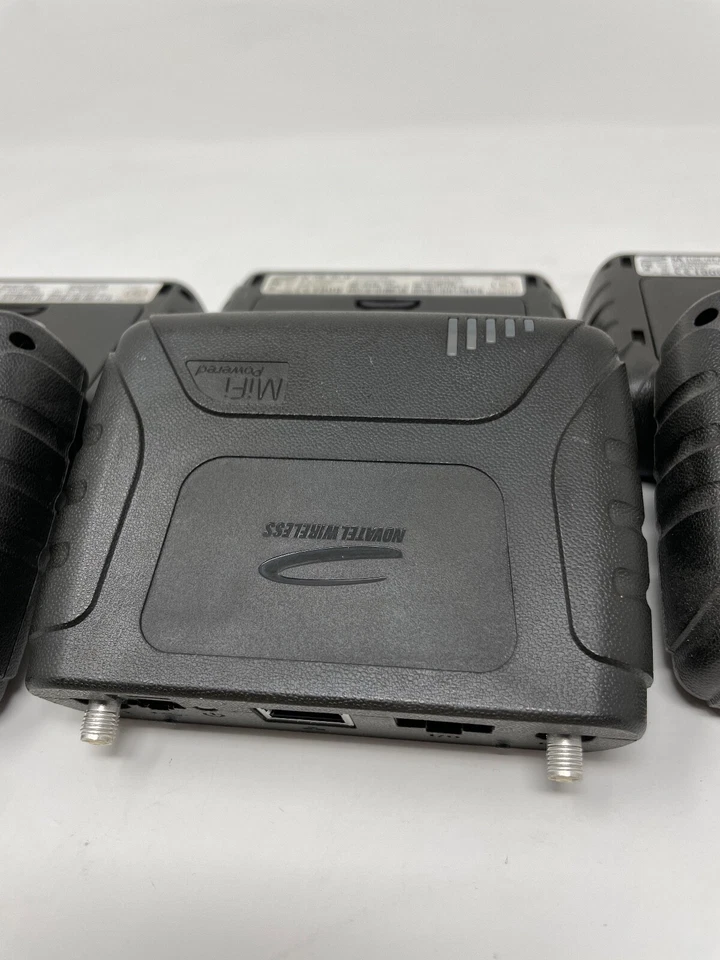 Lot of 6 Novatel Wireless SA 2100-10T-AT MiFi Hotspot Router AT&T TELUS Untested - Image 3 of 4