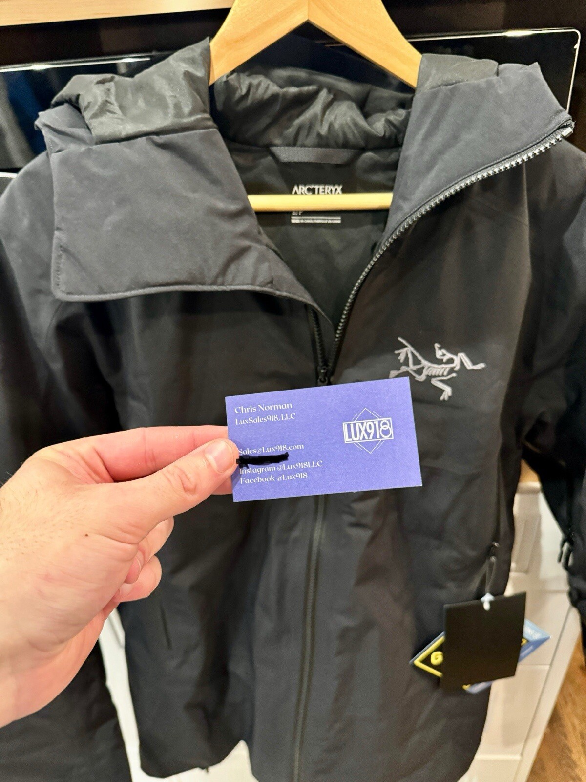 Giacca isolata Arc'teryx Sabre nuova con etichette sci rigido da uomo taglia small $800MSRP