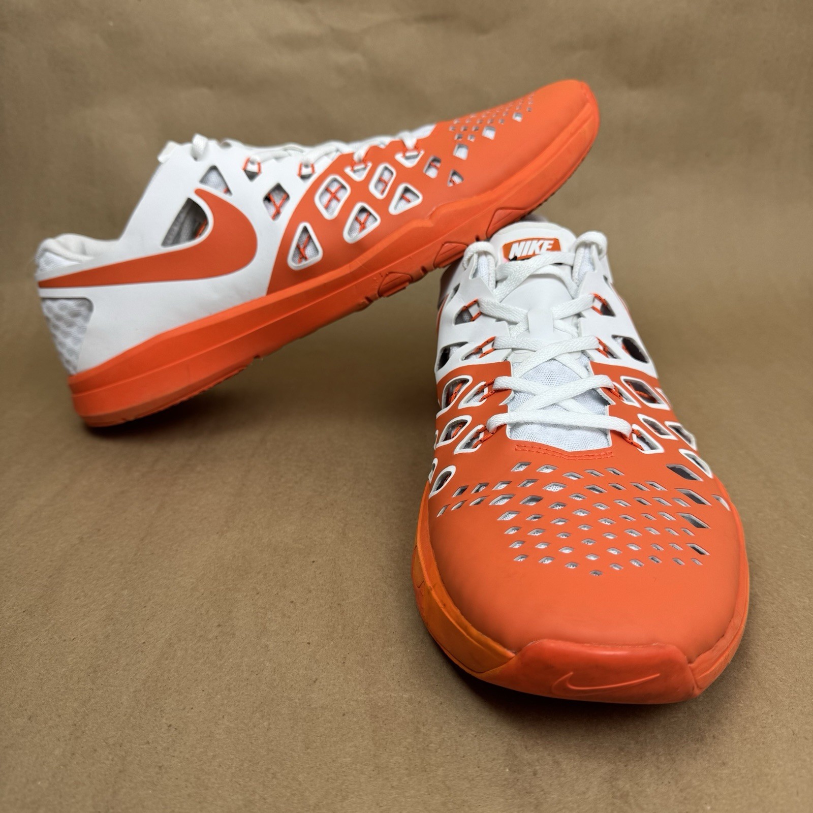 SAOLA Nike Speed Training Sollevamento Pesi Sneakers Uomo Bianco Arancione 843937 104 Taglia 14