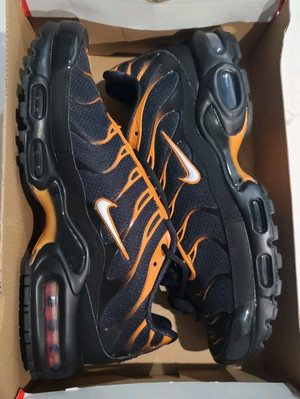 Men's Size 10 Nike Air Max Plus 'Dark Obsidian Orange Black' FN6949-400 Shoes