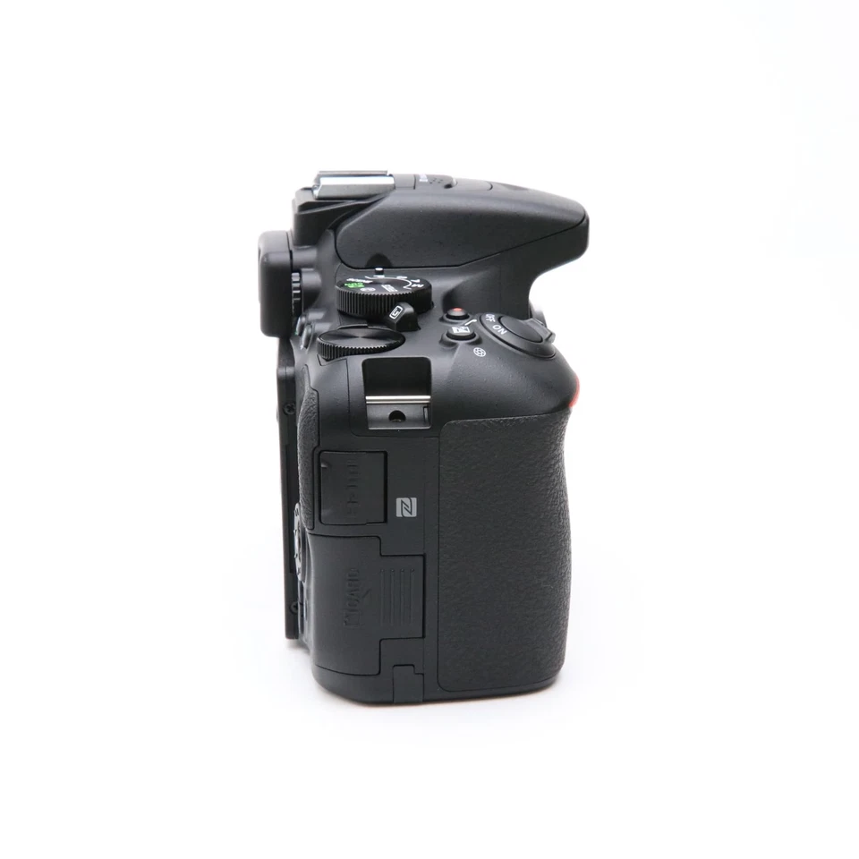 Nikon D5600 24.1MP DSLR Camera Body -Near Mint- #58 - Image 4 of 4