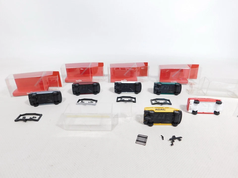 6x Herpa H0 1:87 Modello VW Caravelle: ADAC + Telecom ecc Mint + 4x Box # - Immagine 3 di 4
