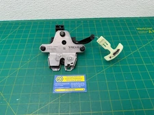 11-18 Volvo S60 REAR TRUNK LID LOCK LATCH ACTUATOR OEM
