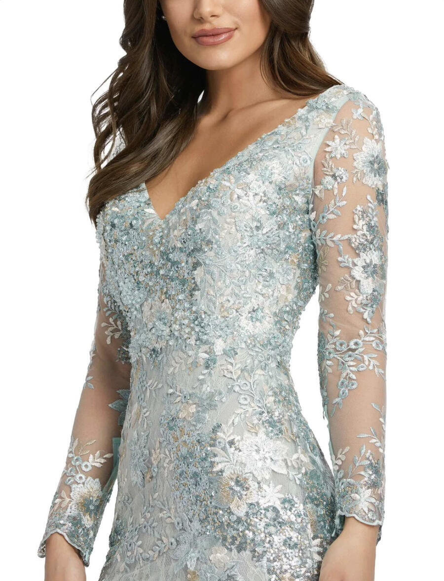 Mac Duggal Long Sleeve Beaded Lace V-Neck Gown Size 8US MSRP $698