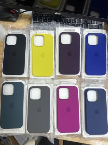 Custodia originale in silicone con MagSafe per iPhone 16 Pro Max 15 Pro 14 13 12 - Imagen 4 de 54