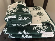 NWT Caro Home GREEN SNOWFLAKE Bath & Hand Towel Set, 4pc Christmas, Reversible!