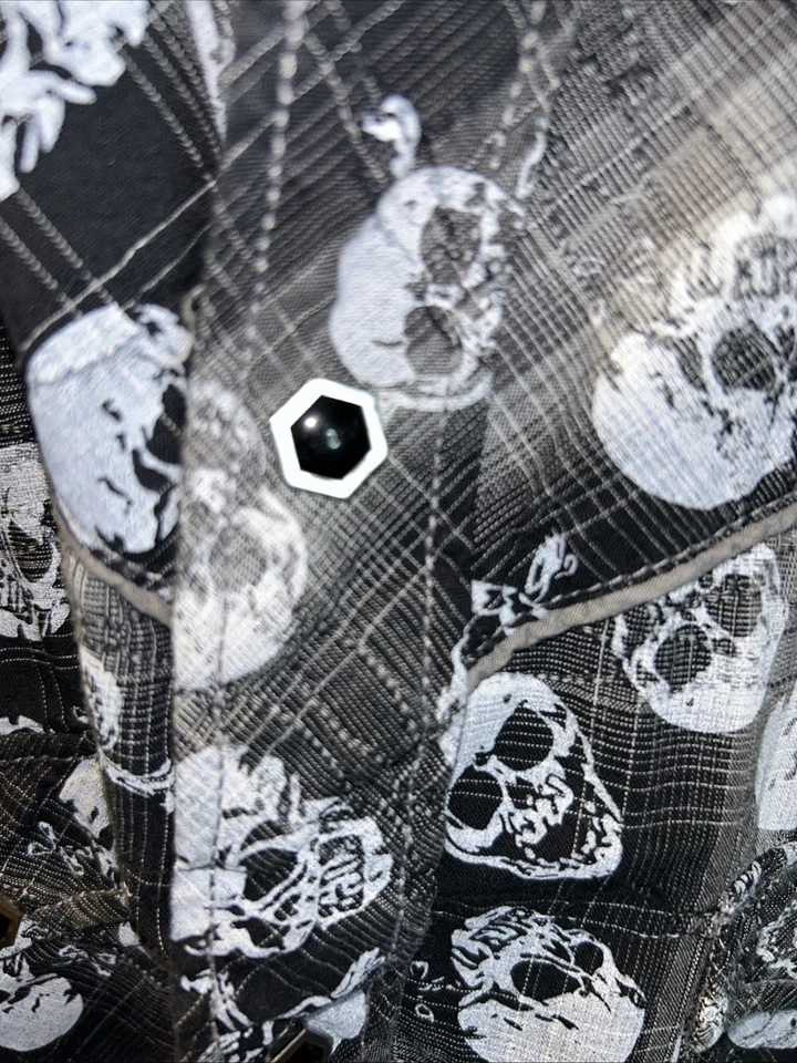 Camisa Fender Personalizada con Botones Calavera Foto 4 de 4