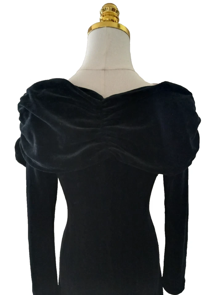 Moda International Vintage Long Black Velvet Dress Off the Shoulder Long Sleeves - Image 4 of 4