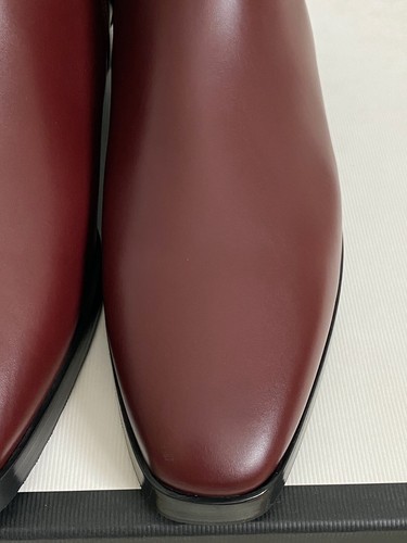 Stivaletti Gucci Rosie nuovi con scatola in pelle rosso bordeaux logo GG borchie zip 37,5 7,5 $1290 - Foto 4 di 12