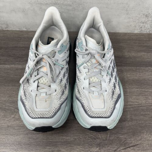 Lotto scarpe da corsa HOKA Speedgoat 5 Trail donna 9 One One grigio acqua - Foto 3 di 13
