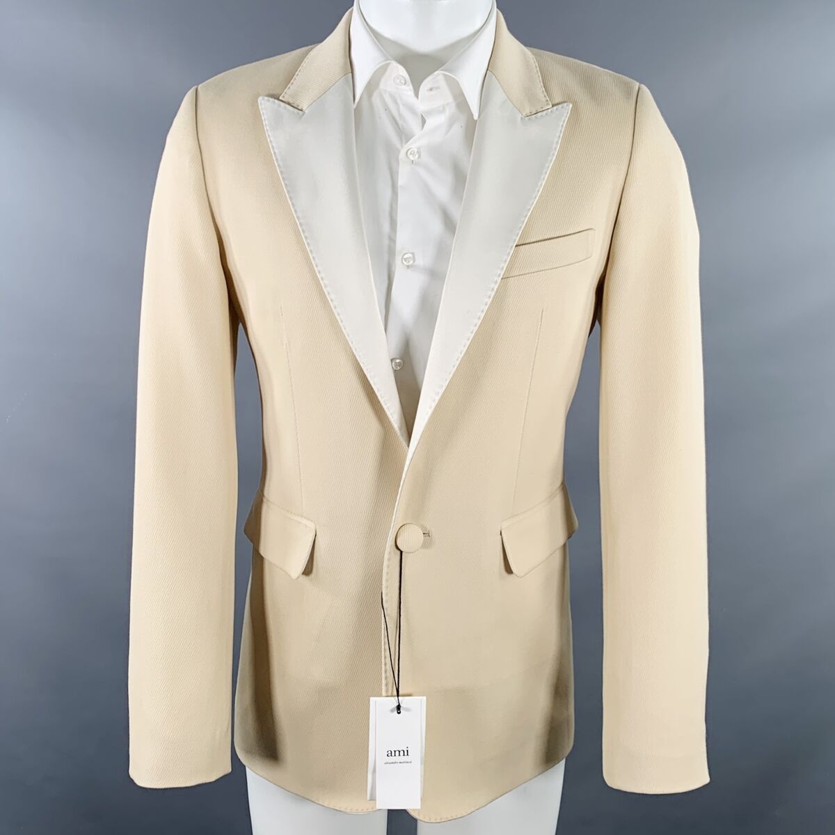 【送料&関税込】Ami Alexandre Mattiussi Beige Wool Coat AMI by ALEXANDRE MATTIUSSI Size 36 Beige Textured Wool Sport