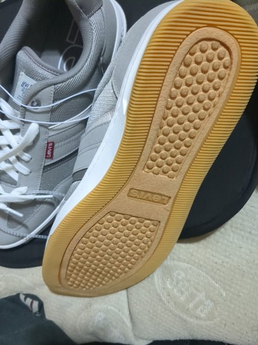 Levi's Strauss Co Premium Estilo de Vida Zapatos Tenis Ultra Cómodos 10.5 Nuevos - Imagen 7 de 7
