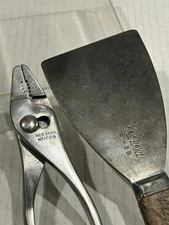 Vintage Red Devil Wood Handle Putty Knife Scraper & Pliers Antique Old Tools