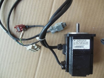   SERVO MOTOR SGMPH-01AAE-YA11 refurbished *pt