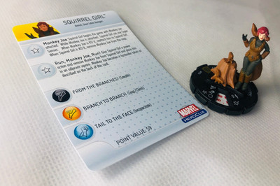Heroclix Eichhörnchen Mädchen #056 super seltene Figur Modell Vintage