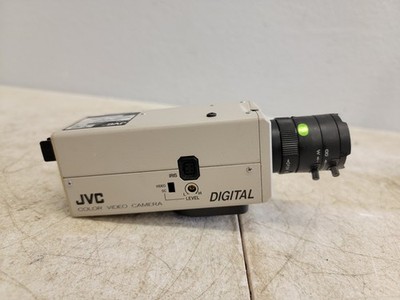 JVC COLOR CAMERA TK-C920U with Vitek VTL-560AN