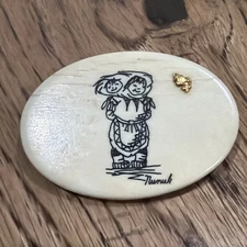 Vintage Inuit Scrimshaw Gold Nugget Signed Numuk Brooch Pin