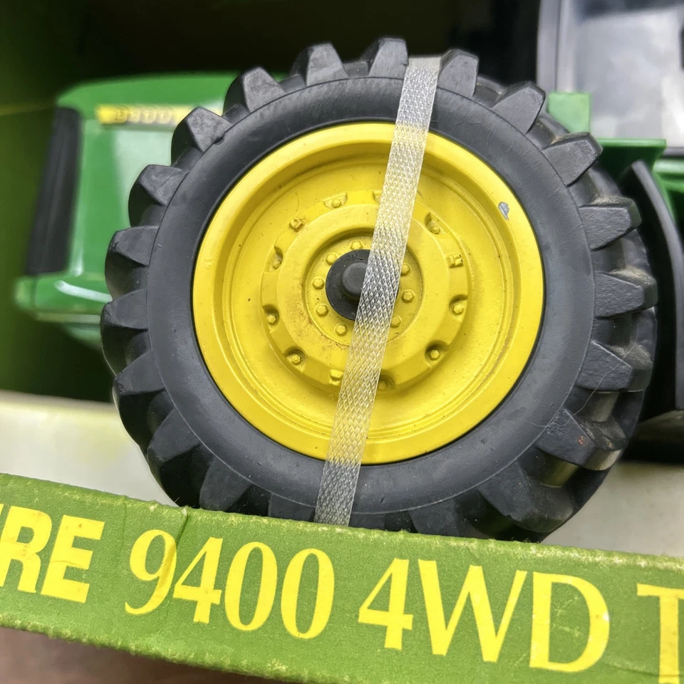 Tractor Ertl 1/16 John Deere 9400 4x4 Diecast Duals Edición Coleccionista #5914BA Foto 4 de 4