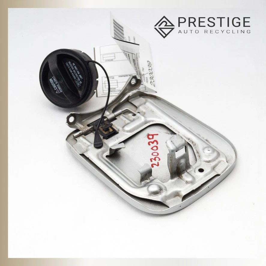 2001–2005 TOYOTA RAV4 Fuel Filler Door Lid Fuel Tank Door Silver 77350-42060 - Изображение 2 из 3