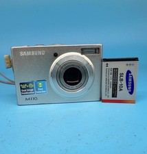 Samsung M110 8.2MP Compact Digital Camera, Silver   Tested