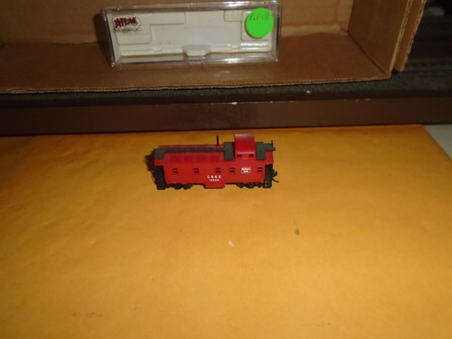 ATLAS CUSTOM CUPOLA CABOOSE - BURLINGTON ROUTE # CB&Q 13926 N | Condition: Used