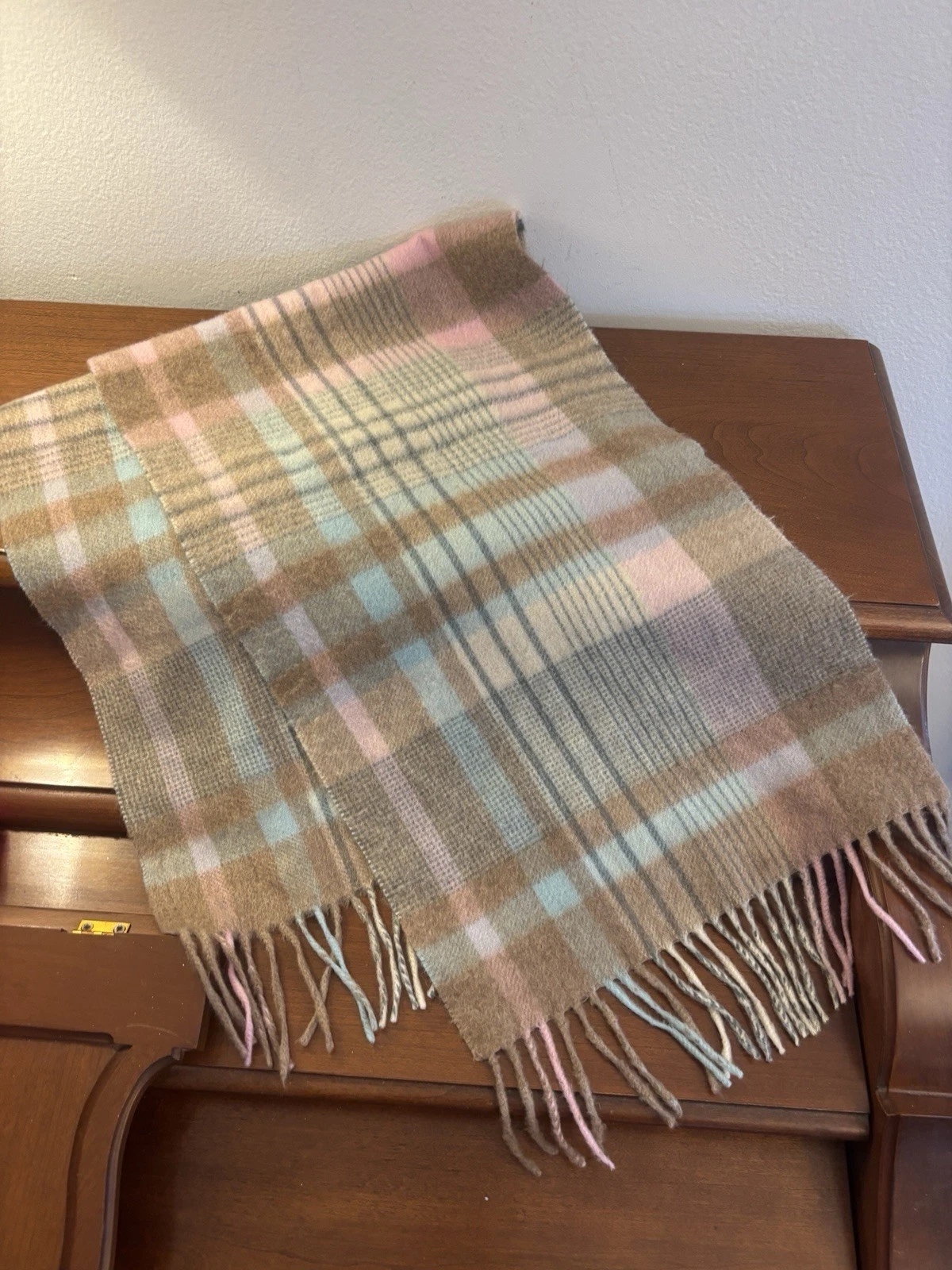 Naturally Bloomingdale’s 100% Cashmere Plaid Fringe Scarf Made in Germany