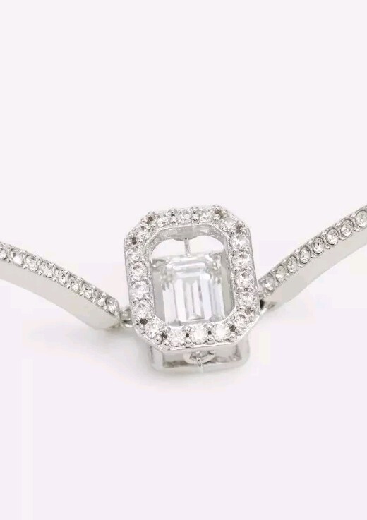 【SWAROVSKI】5638494 Una Millenia Bangle Medium Bracelet New in Gift Box 100% SWAROVSKI 5638494 Sparkling Pave