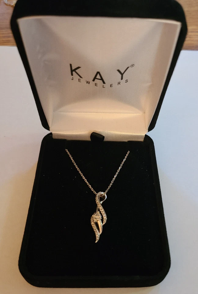 Nuevo en Caja Collar de Diamantes Kay Jewelers 1/4 ct tw Plata de Ley - 18" Foto 4 de 4