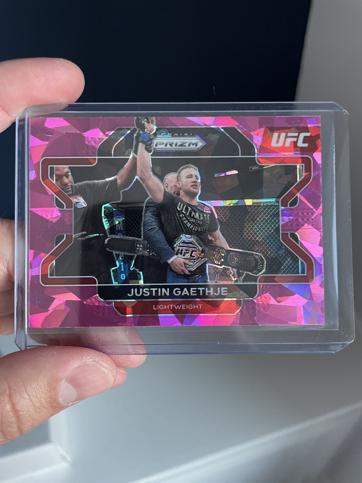 Justin Gaethje Pink Cracked Ice Prizm - 2022 Panini Prizm UFC #44