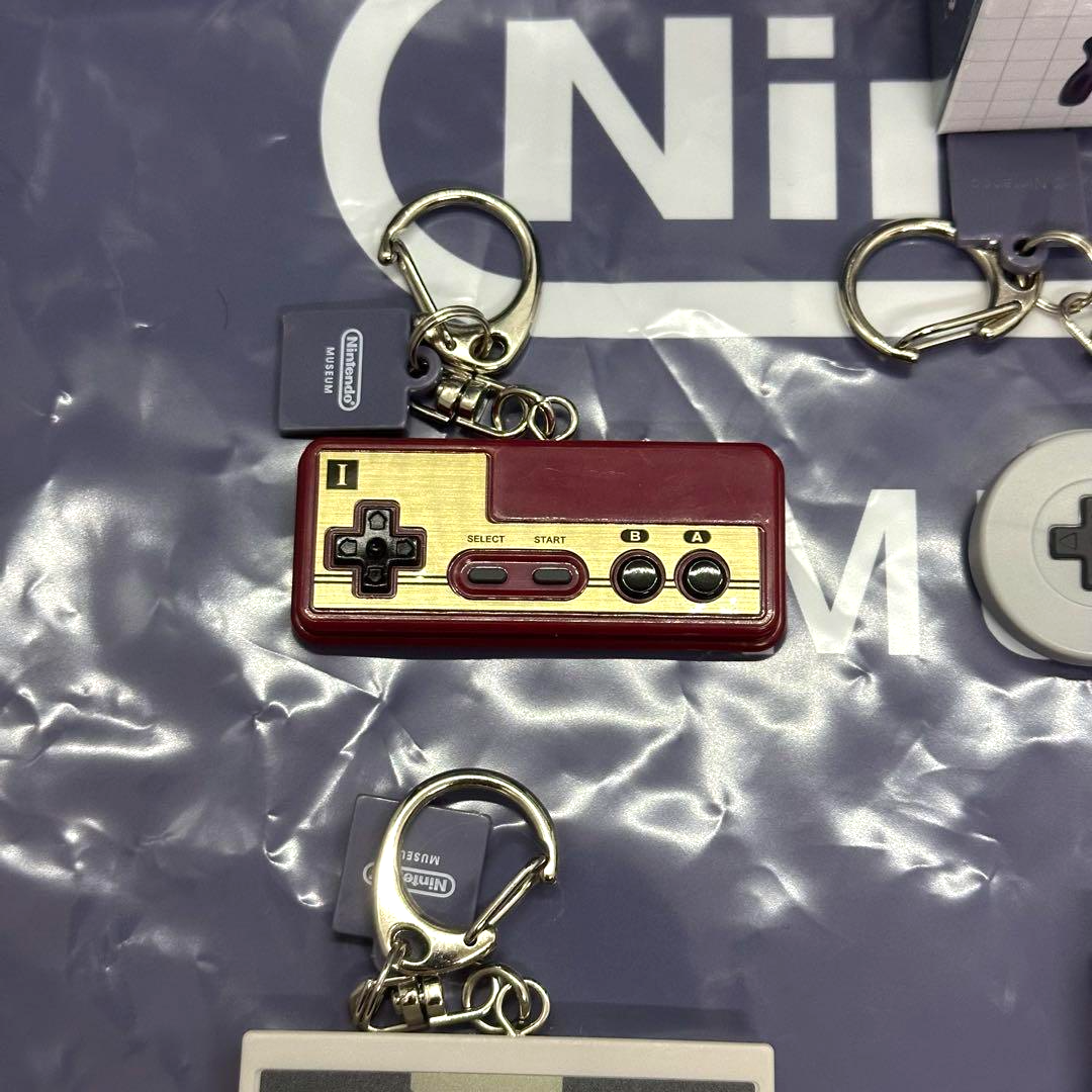限定　NINTENDOmuseum 1983-1999 コレクション 6個セット Nintendo Museum Kyoto Keychain Set 1983–1999 Console