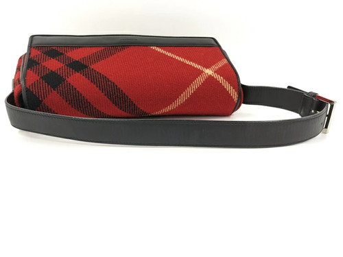 Bolso de Hombro BURBERRY Cuero Lana Rojo Negro - Imagen 4 de 10
