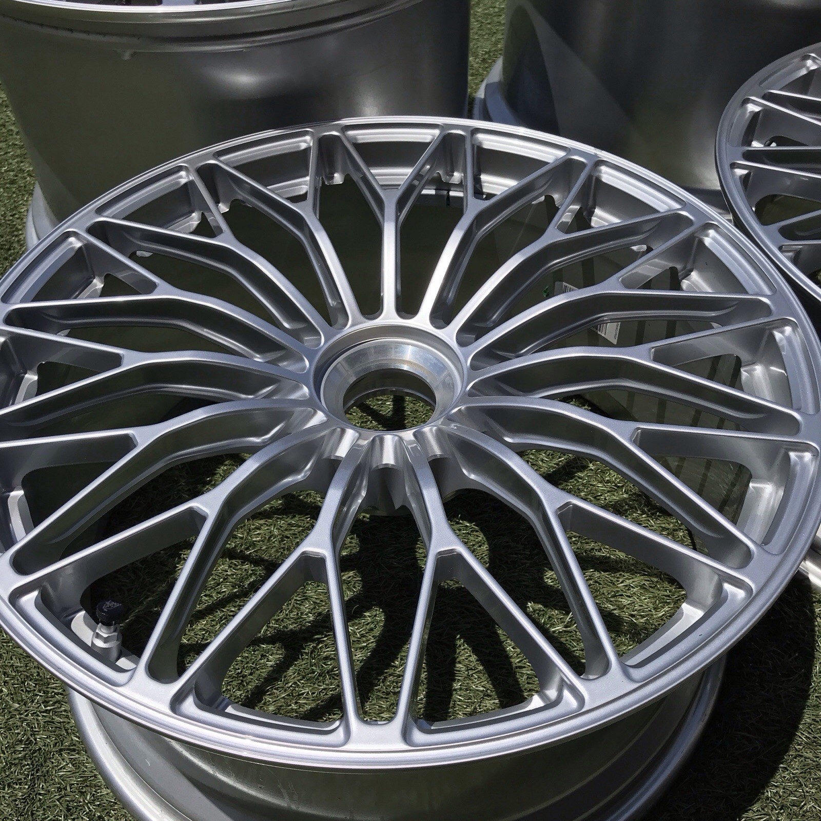 20 21 LAMBORGHINI SV S RIMS OEM GENUINE AVENTADOR 470601017 APPTECH FORGED