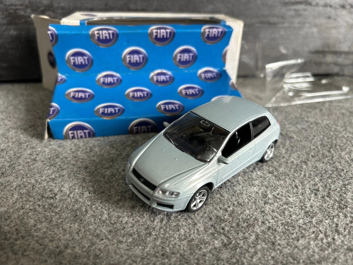 Fiat Sedici Norev 1/43 - Couleur Bleue, état Parfait, Sans Boîte