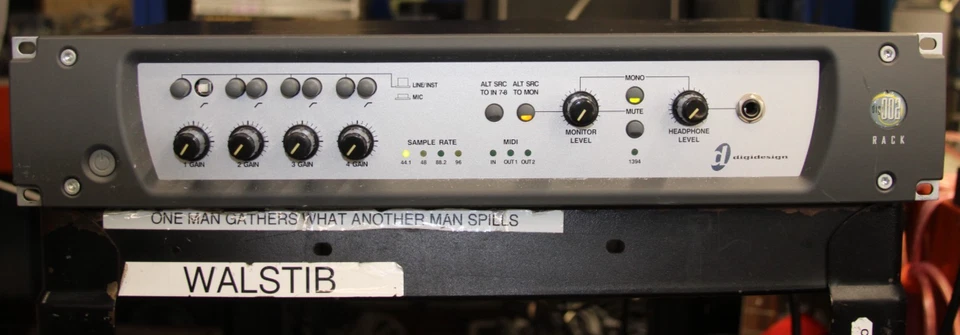 Digidesign Digi 002 Rack Firewire Audio Midi Interfaz de Grabación Digital MX002RK Foto 2 de 4