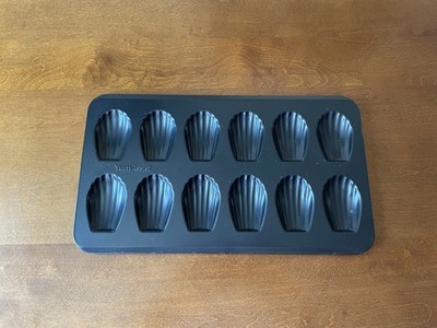 YumAssist Baking 12-cup Madeleine Pan