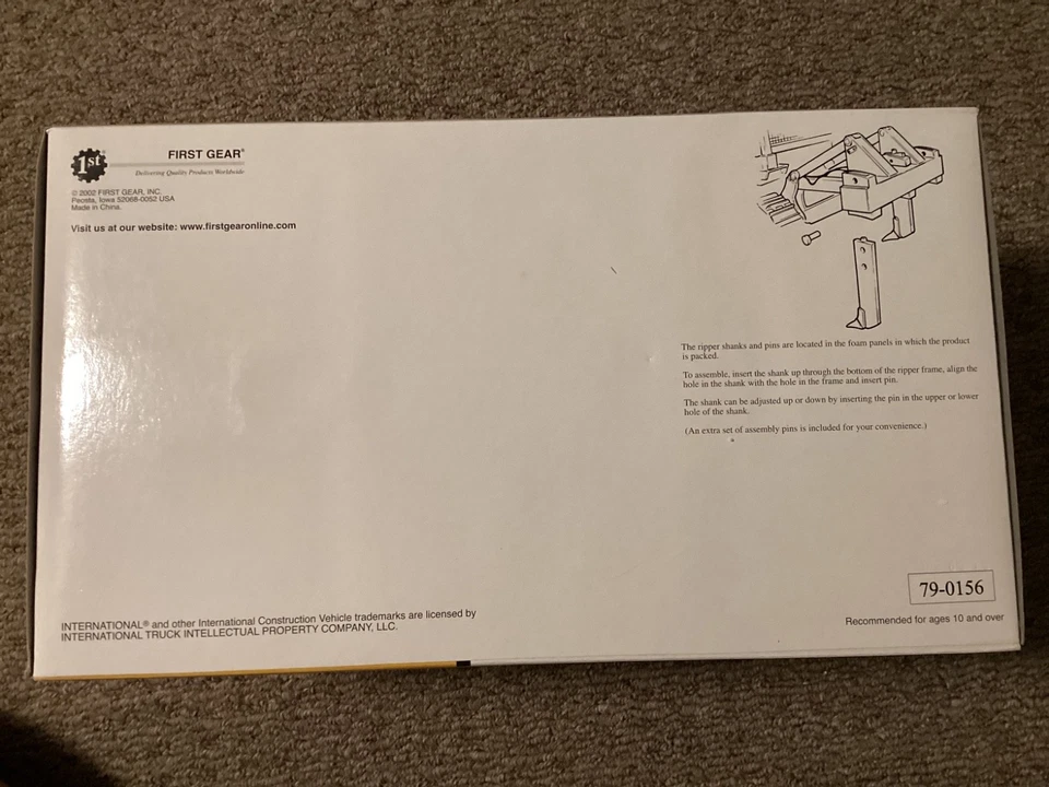 International IH TD-25 Dozer with Ripper - First Gear 1:25 Scale #79-0156 New - Image 3 of 4