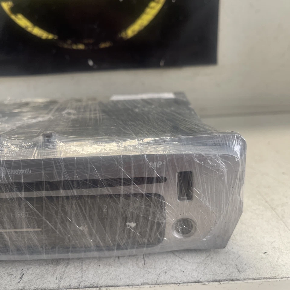 Original Radio/CD RENAULT TWINGO II  281151607R Radio Fehlt  Code - Bild 2 von 4