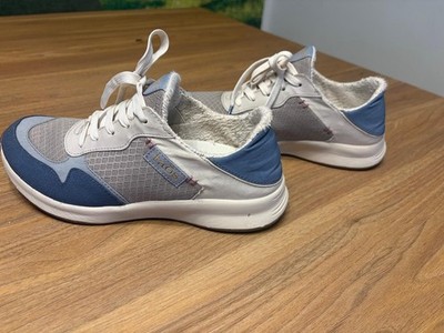 Used Taos Footwear Women's Direction Sneaker size 8