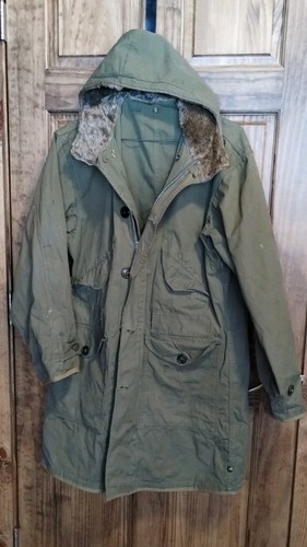 Vintage US Army M-1947 OD Green parka USMC Size Small W/out Liner item #15