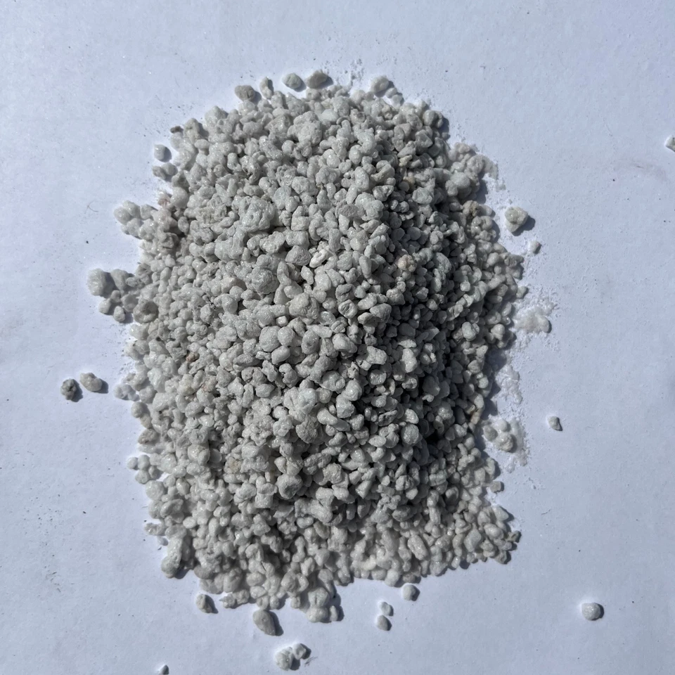 NorCal Perlita Hortícola Grado Medio - Enmienda de Suelo de Jardinería para Plantas Foto 4 de 4