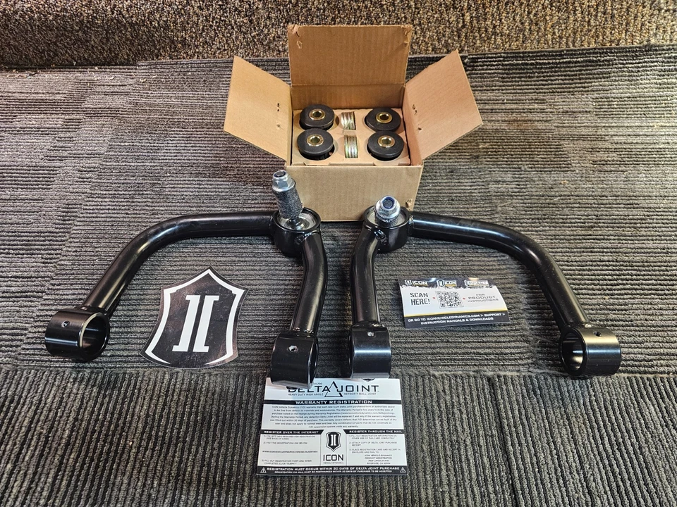 Brazo de control superior tubular ICON con junta Delta para Toyota FJ Cruiser 2007-up/03-up Foto 2 de 4