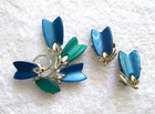 Vintage Lisner Blue & Aqua Green Thermoset Clip-On Earrings & Pin or Brooch Set — photo 1