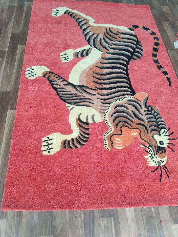 Climbing Leopard -Red Hand-Tufted Wool Handmade Area Rug Carpet for - Image 3 of 4